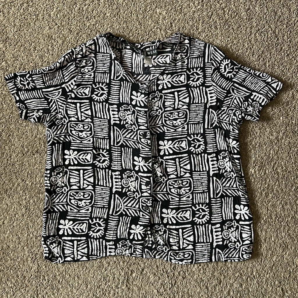 B&W Vintage Hawaiian Blouse